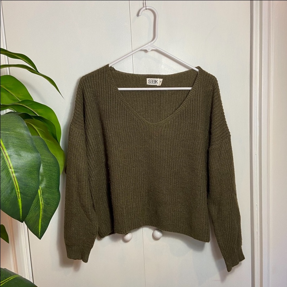 LF Seek the Label Sweater